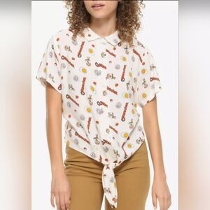 BoxLunch Maruchan Logo Boxy Button Up Tie-Front Woven Short Sleeve Top Size L